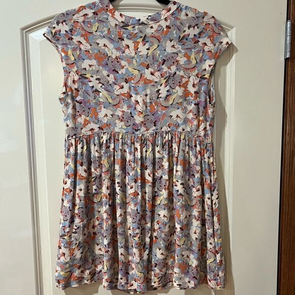 ANTHROPOLOGIE VANESSA VIRGINIA Ladder Lace Floral Rayon Tunic Blouse Women’s XS - Picture 2 of 4